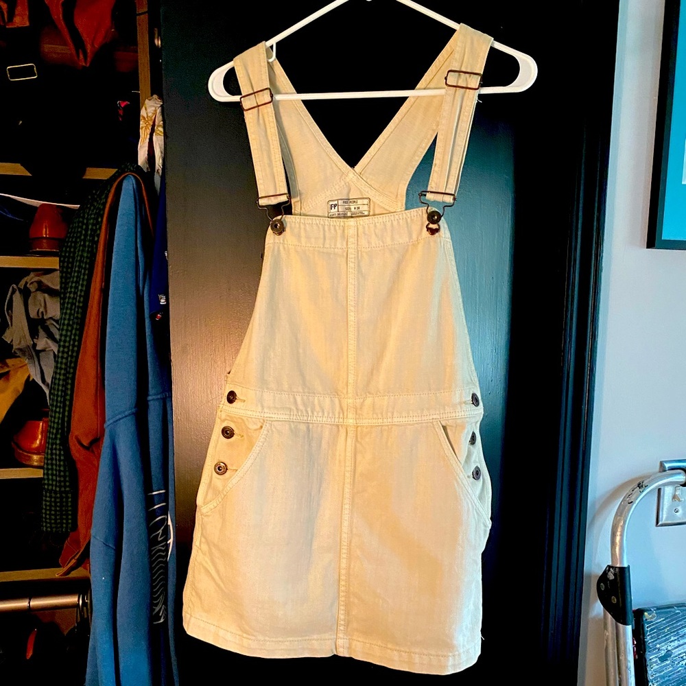 Free people - mini skirt overalls